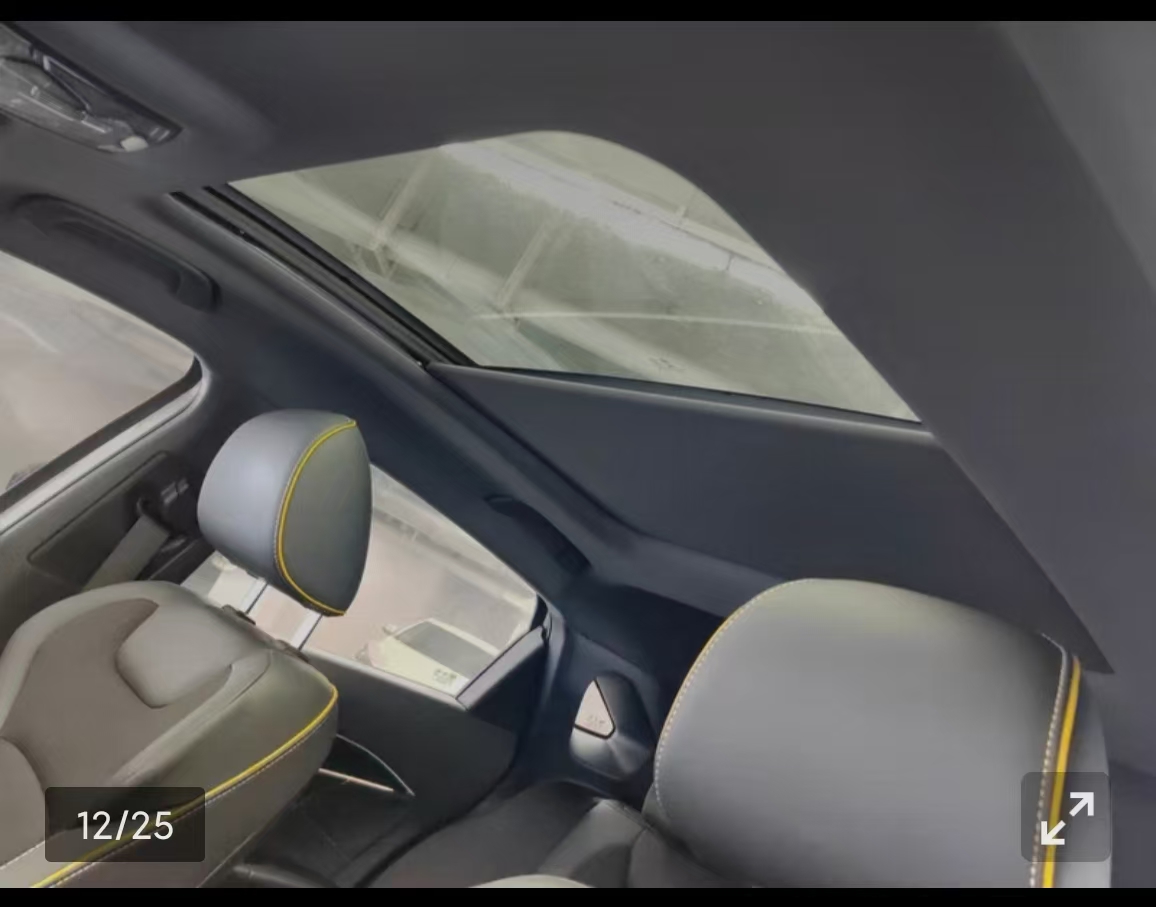 2022 car image #2
