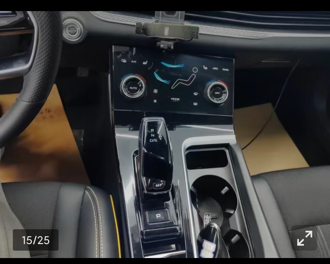 2022 car image #10