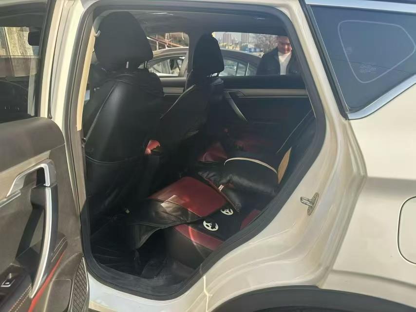 GEELY Coolray 2022 #4 GEELY Coolray 2022 car image #4