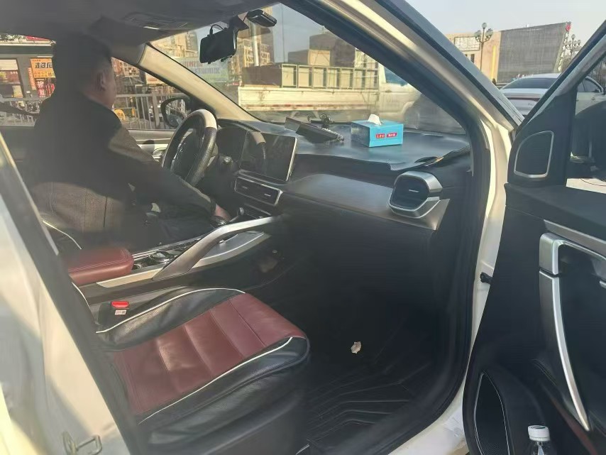 GEELY Coolray 2022 #5 GEELY Coolray 2022 car image #5