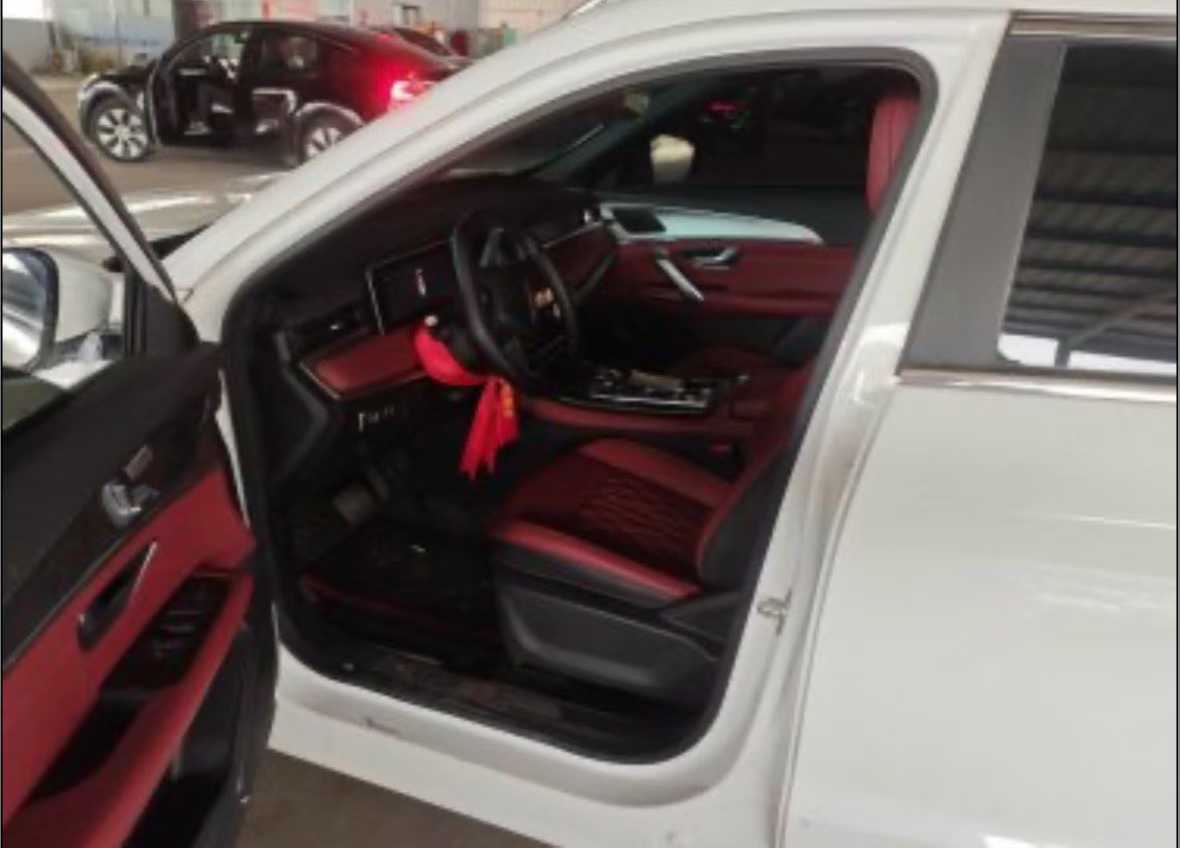 Jetour X70 PLUS 2023 car image #4