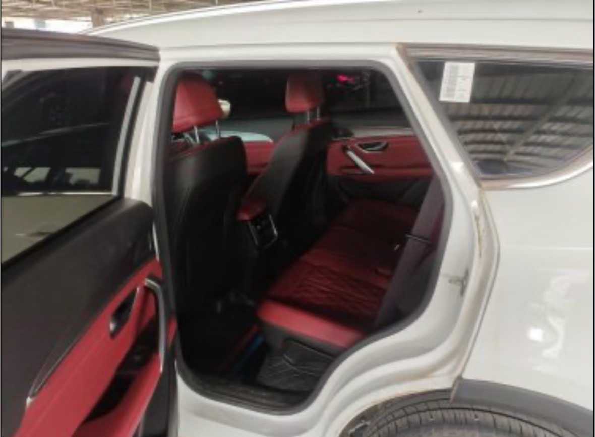 Jetour X70 PLUS 2023 car image #5