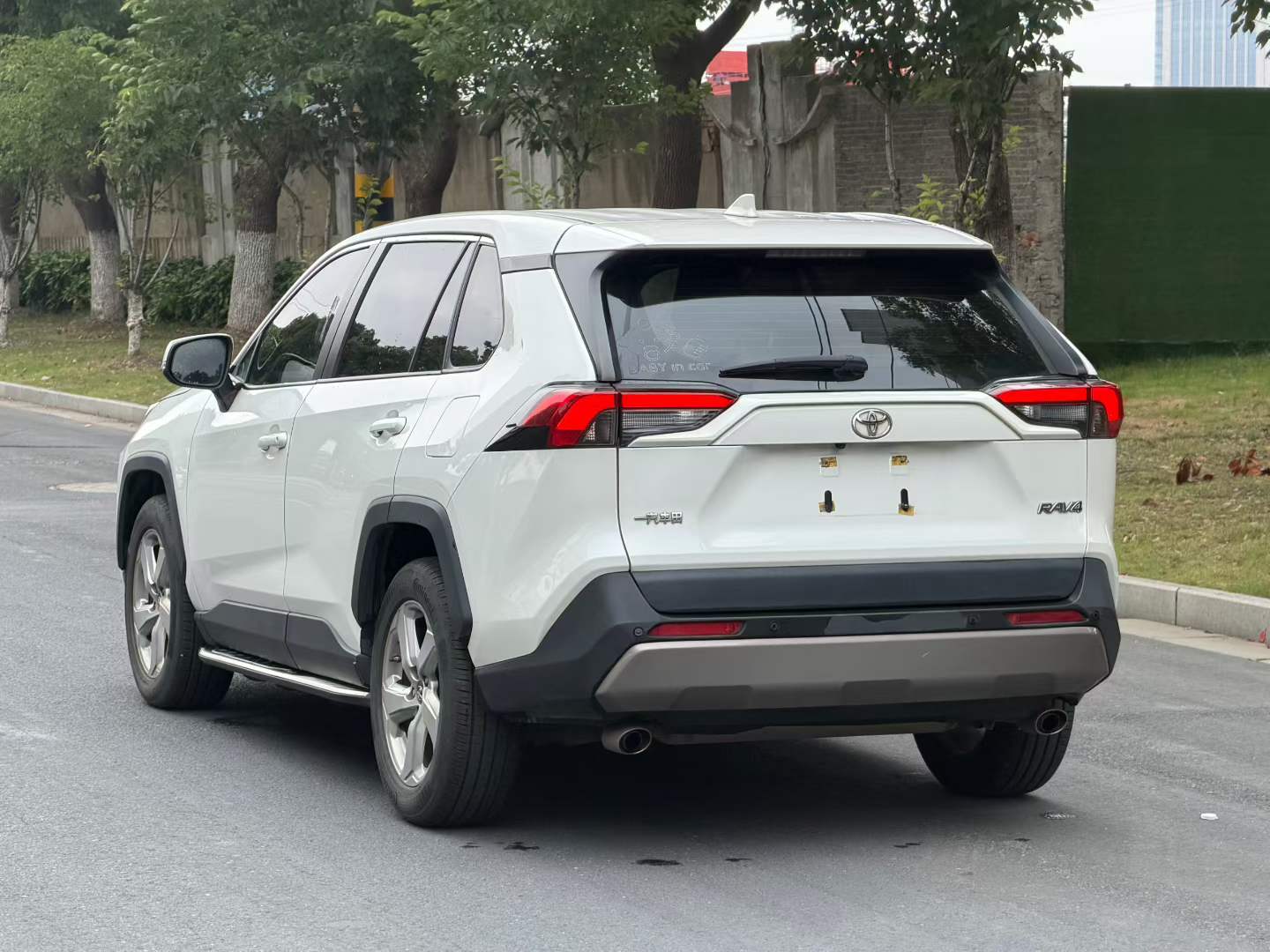 Toyota RAV4 2021 car image #6