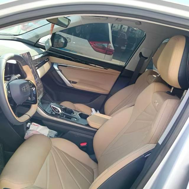 GEELY Boyue L 2023 car image #9