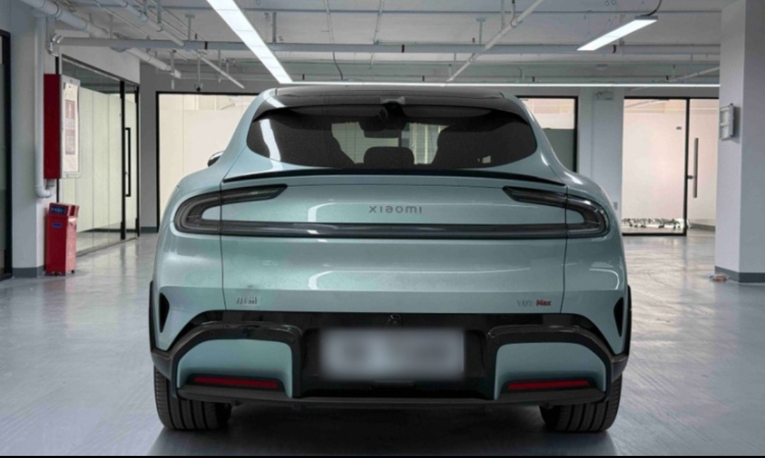 MI YU7 2025 #8 MI YU7 2025 car image #8