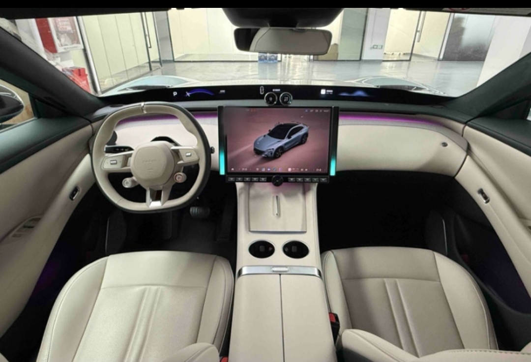 MI YU7 2025 #10 MI YU7 2025 car image #10