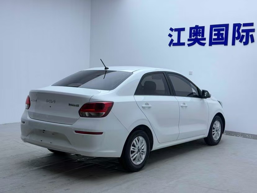 起亚 焕驰 2022 汽车图片 #2