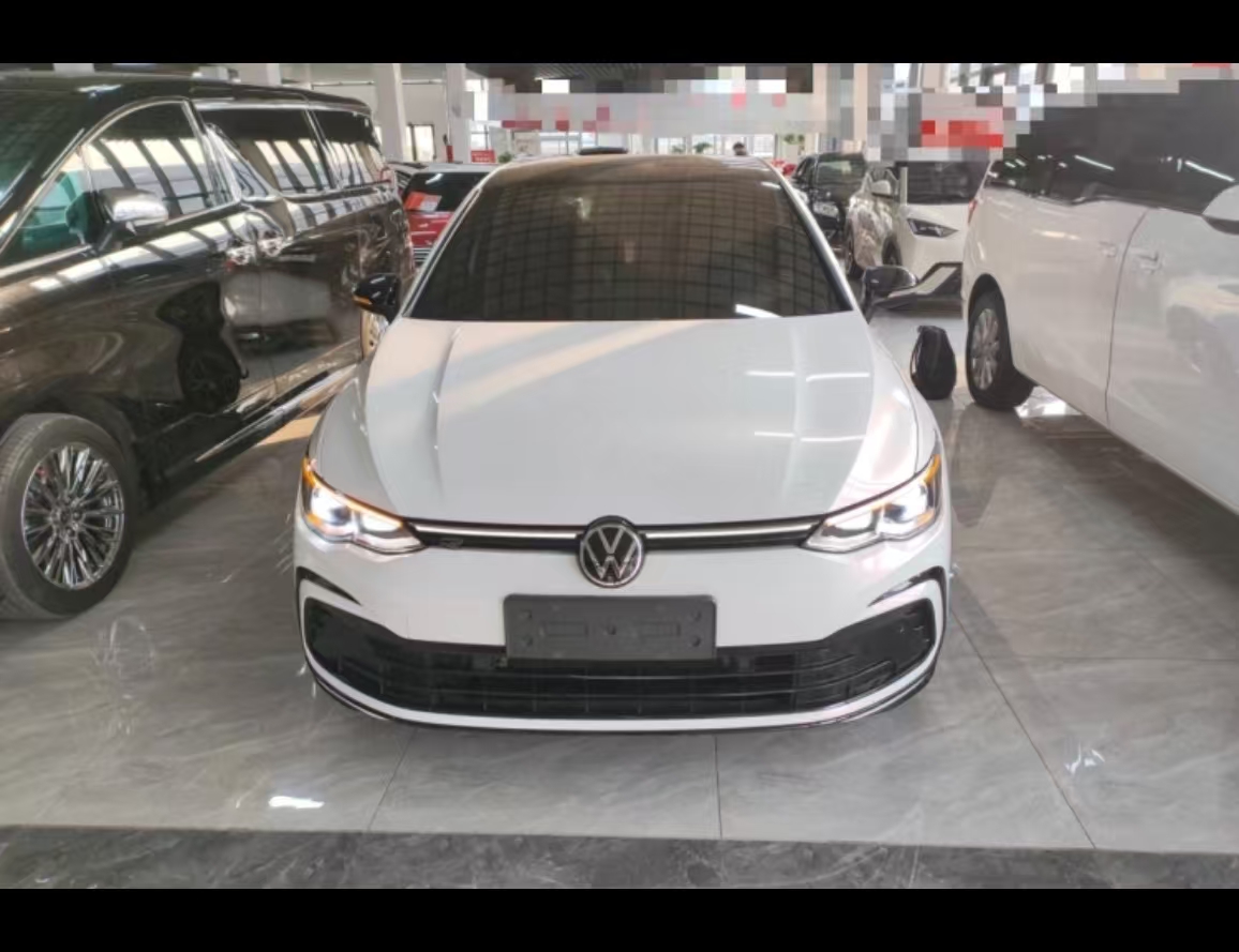 Volkswagen Golf 2024 car image #19