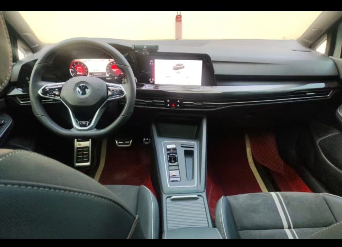 Volkswagen Golf 2024 car image #14