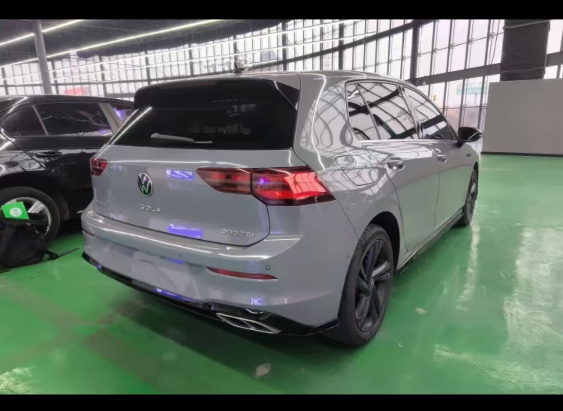 Volkswagen Golf 2023 car image #13