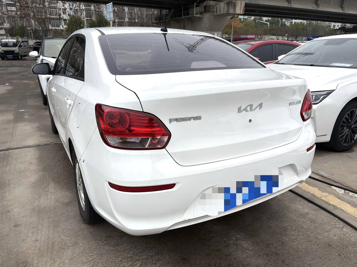 起亚 焕驰 2023 汽车图片 #2