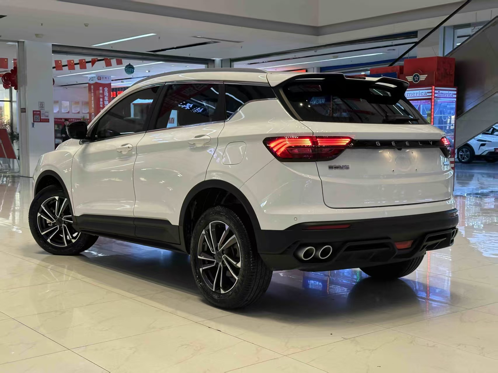 GEELY Coolray 2023 #4 GEELY Coolray 2023 car image #4