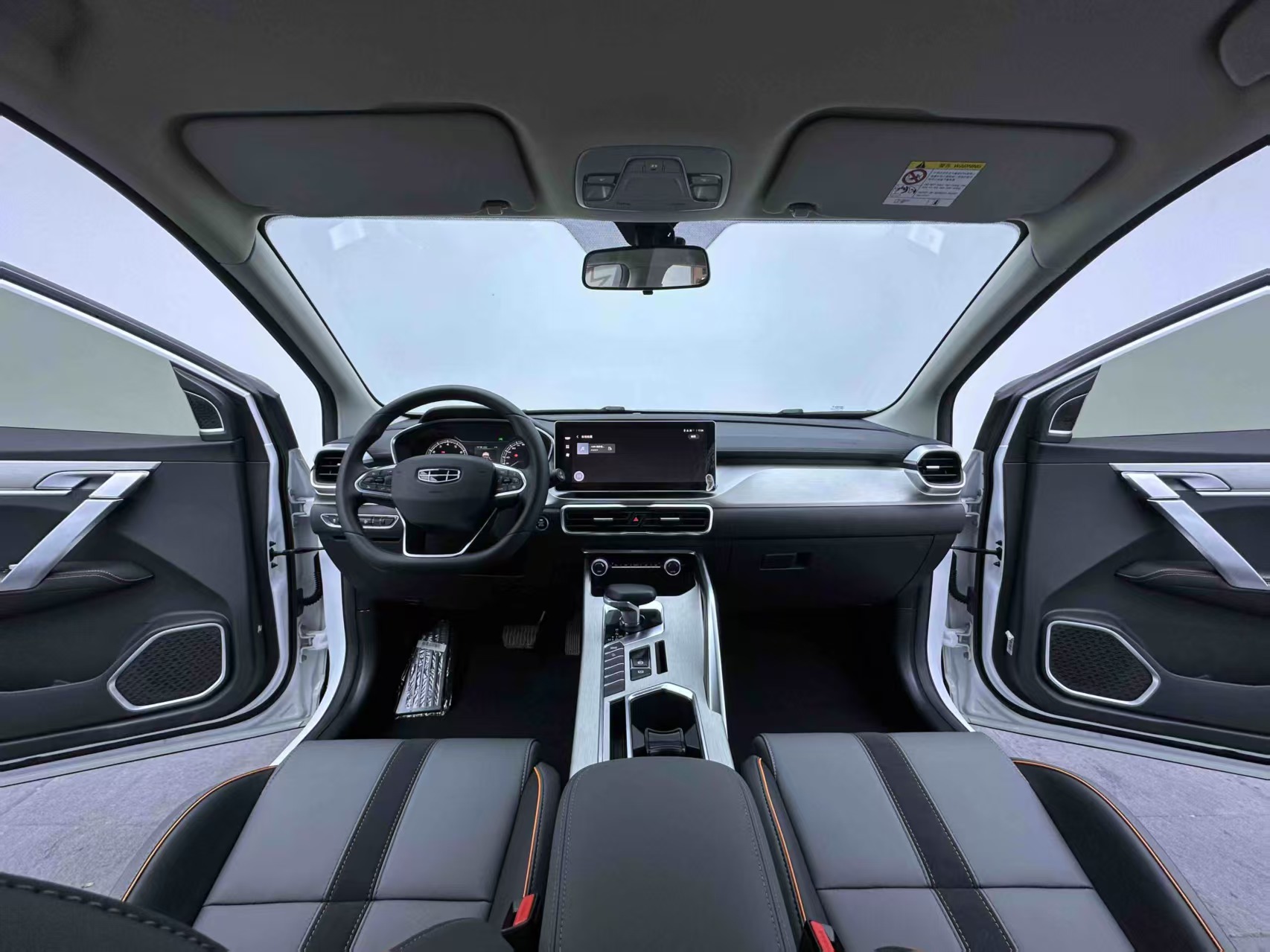 GEELY Coolray 2023 #9 GEELY Coolray 2023 car image #9