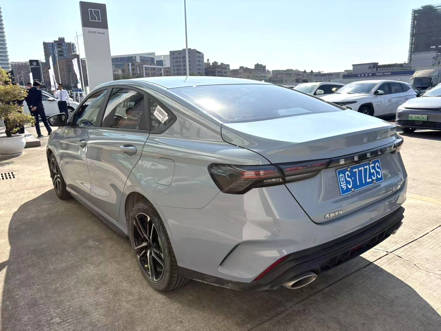 GEELY Binray 2023 immagine di auto #2