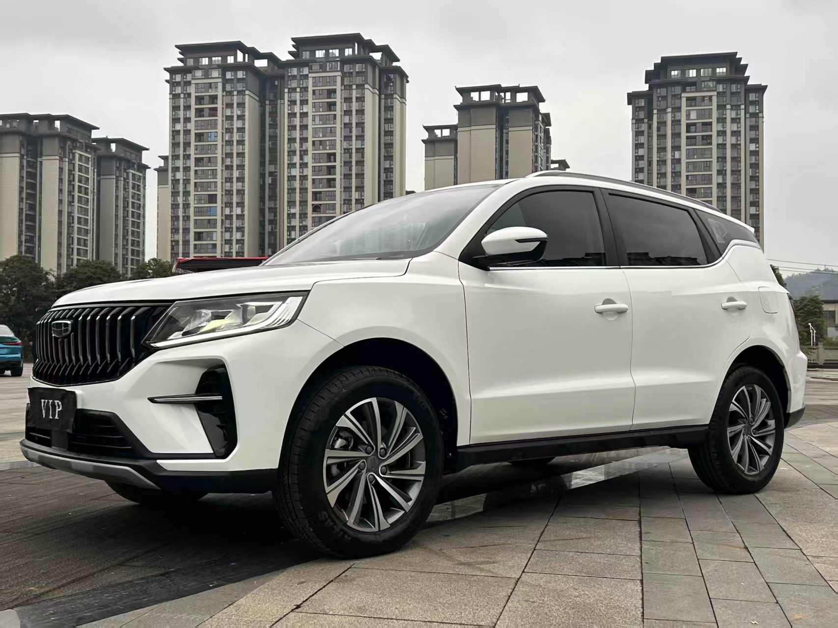 GEELY Vision X6 2023 car image 