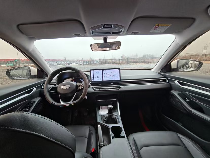 GEELY Emgrand 2024 car image #3