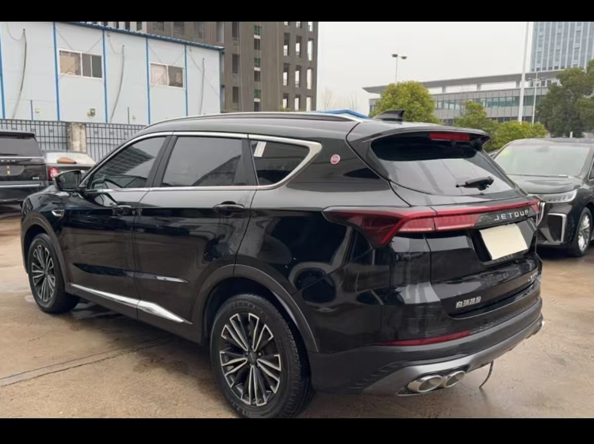 Jetour X70 PLUS 2023 #19 Jetour X70 PLUS 2023 car image #19