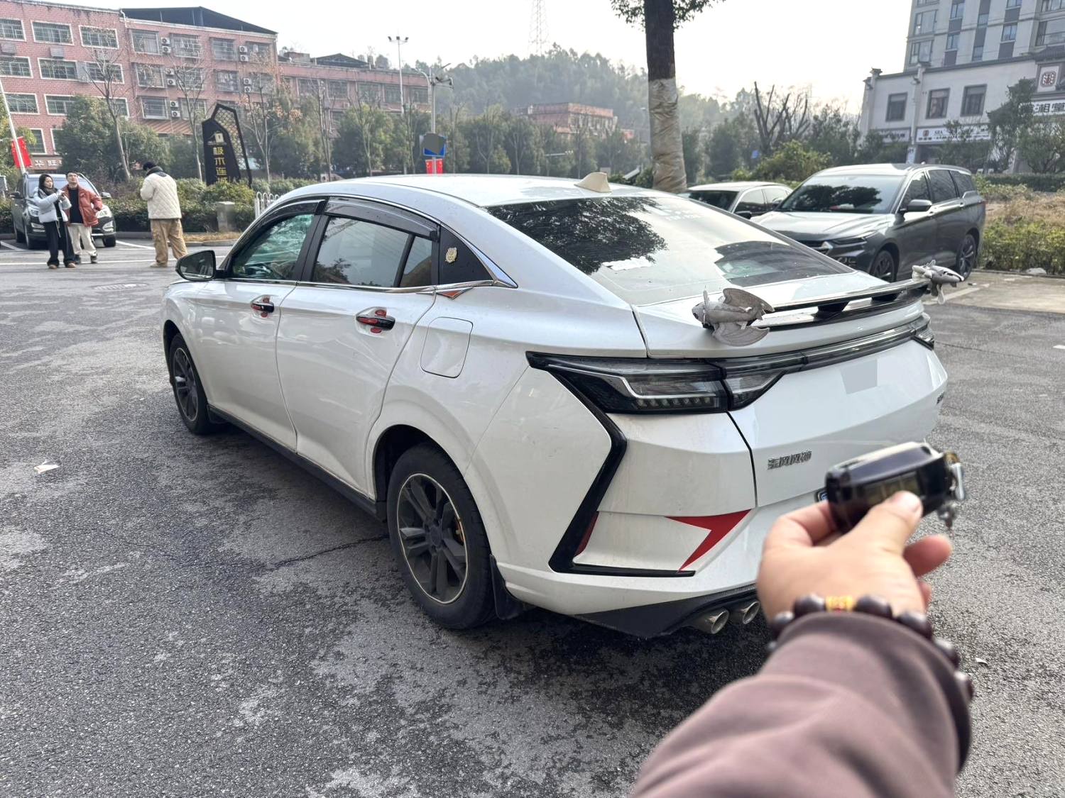 2023 car image #6