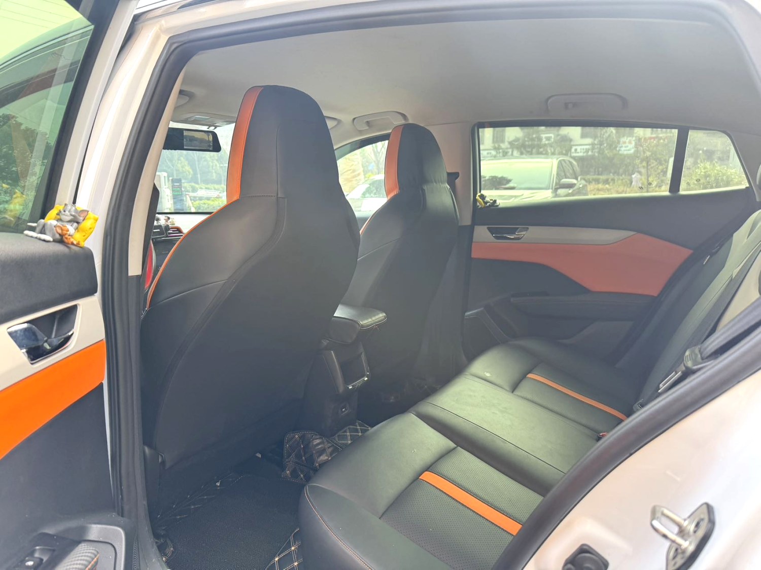 2023 car image #3