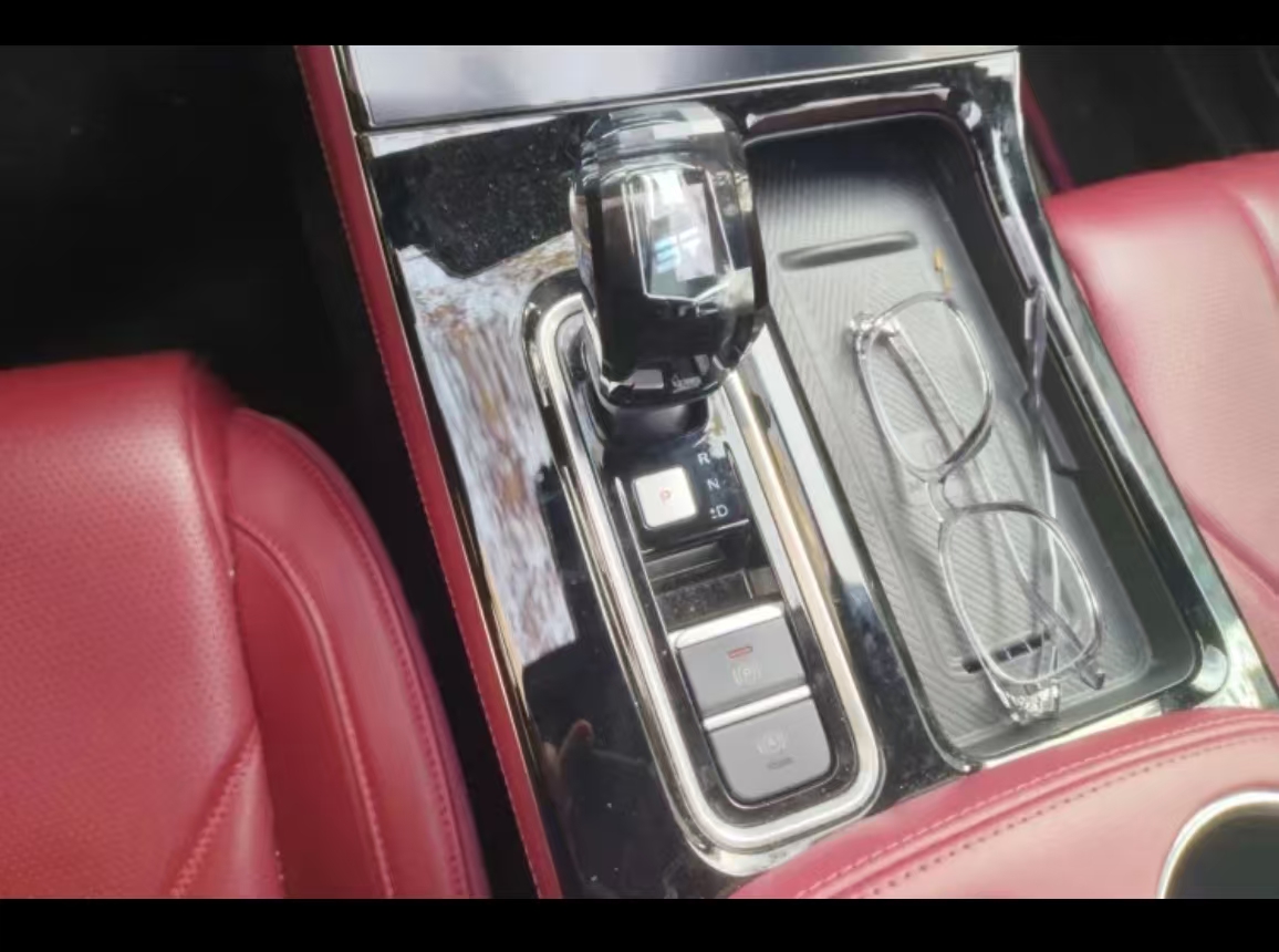 Jetour X70 PLUS 2024 car image #10