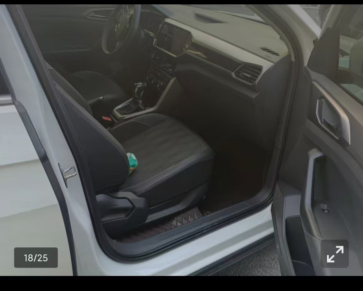 Volkswagen T-Cross 2023 car image #11