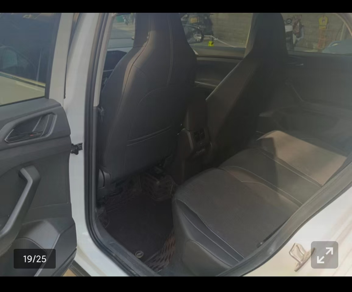 Volkswagen T-Cross 2023 car image #14