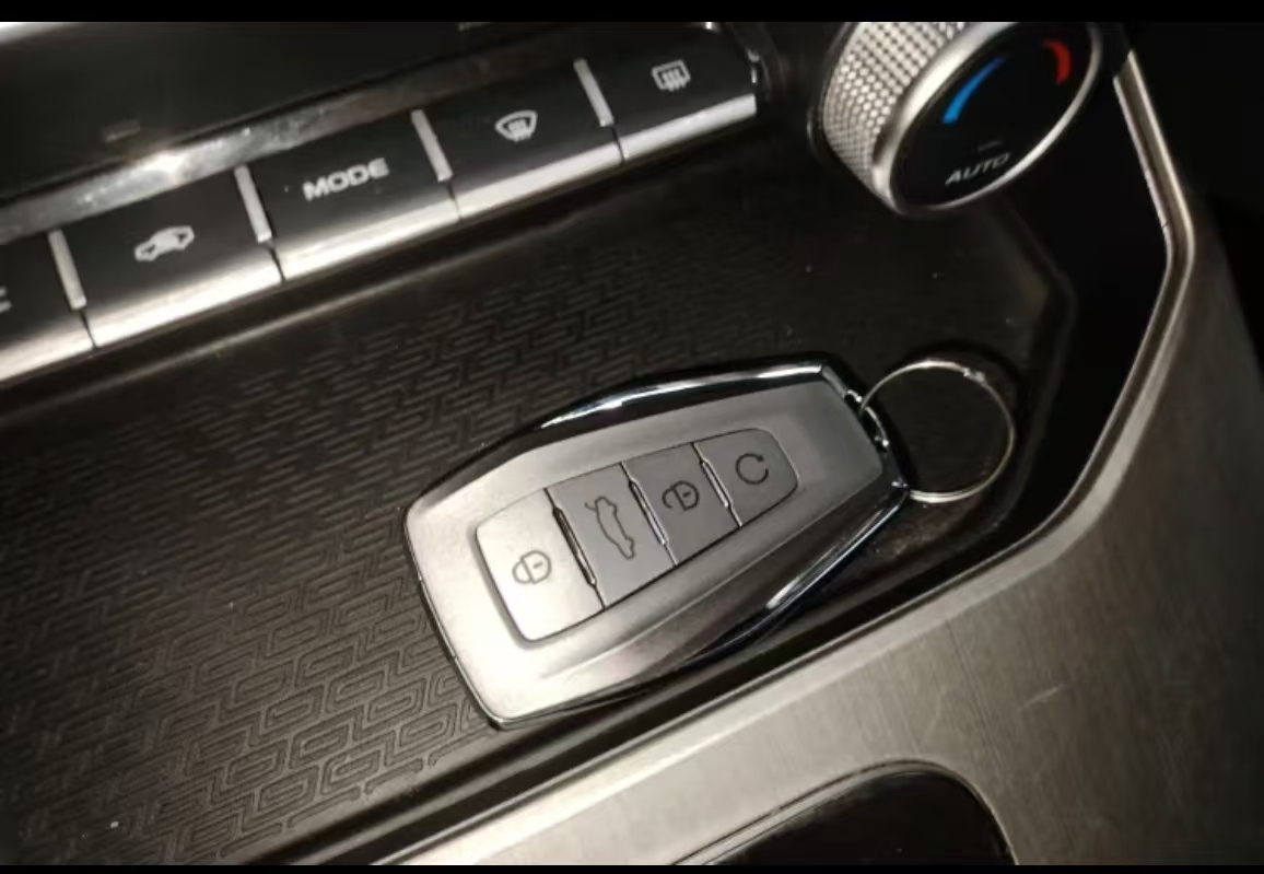 GEELY Coolray 2023 #16 GEELY Coolray 2023 car image #16