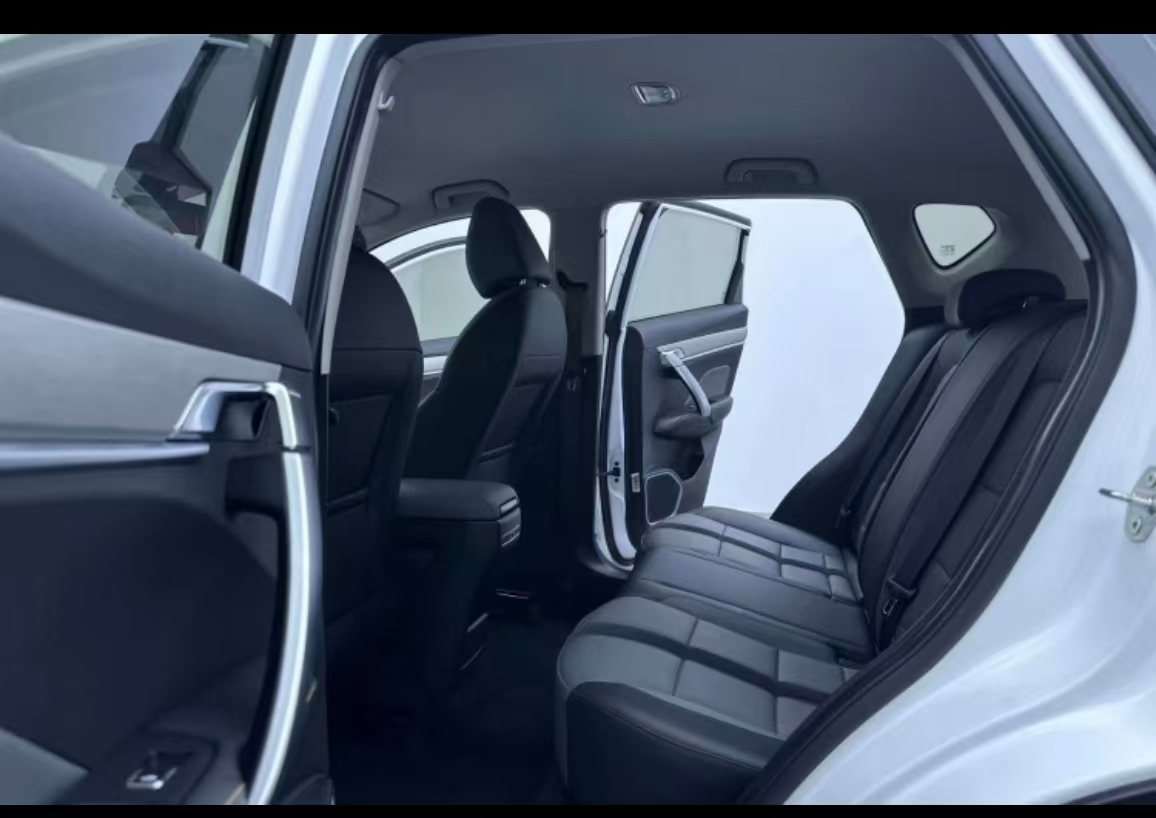 GEELY Coolray 2023 #12 GEELY Coolray 2023 car image #12