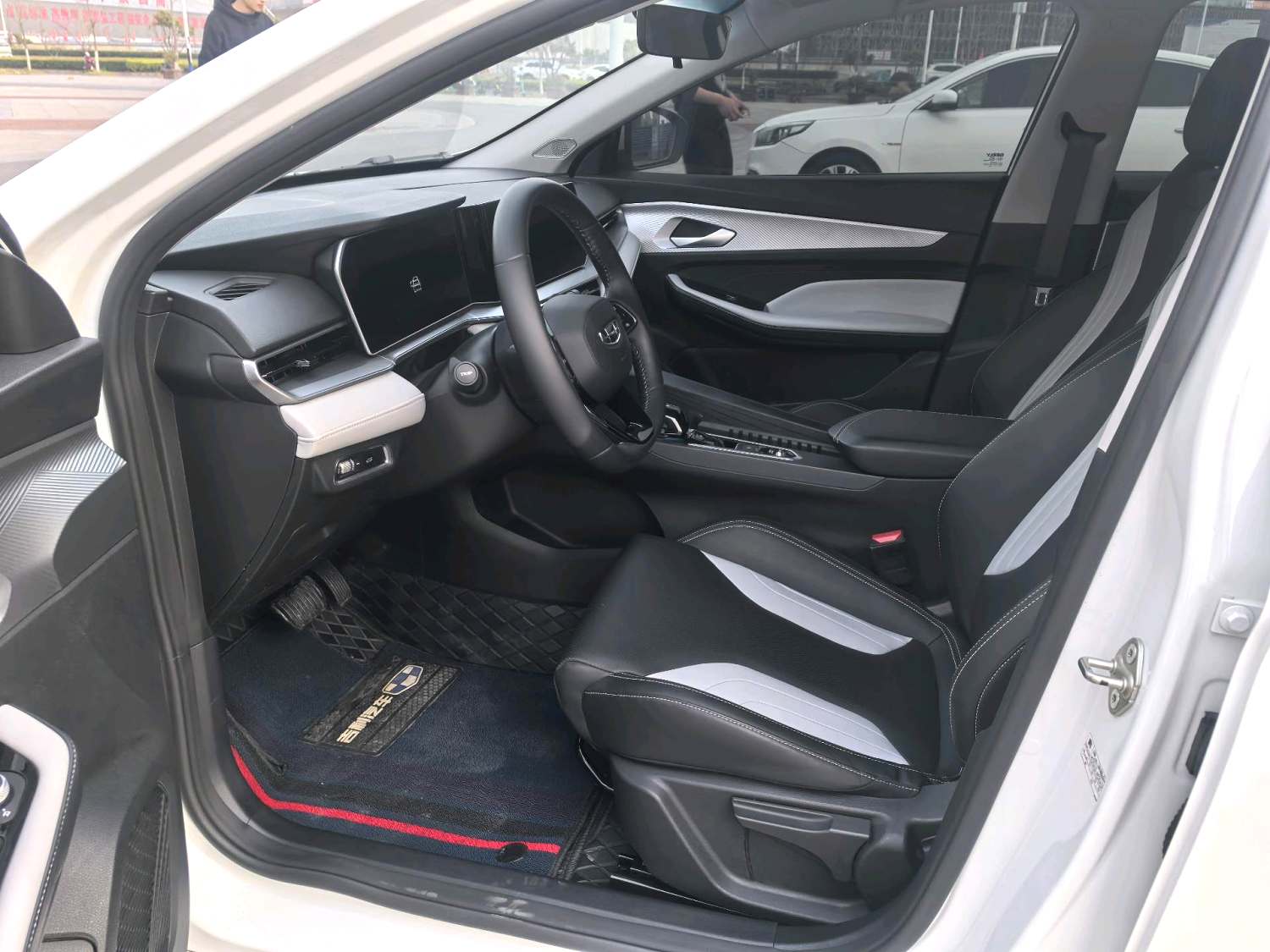 GEELY Binray 2023 car image #2