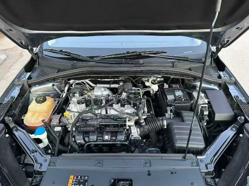 Roewe i5 2024 car image #7