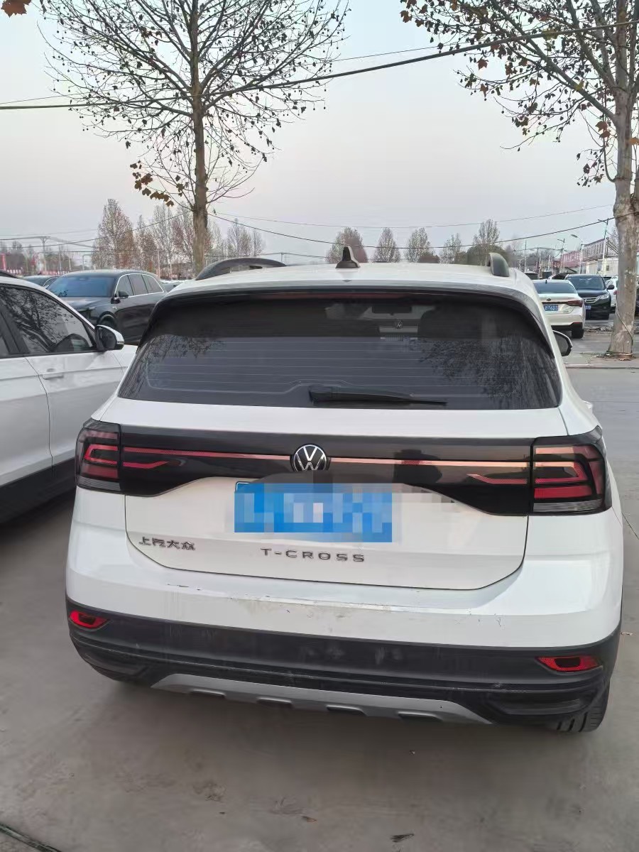 Volkswagen T-Cross 2023 car image #4