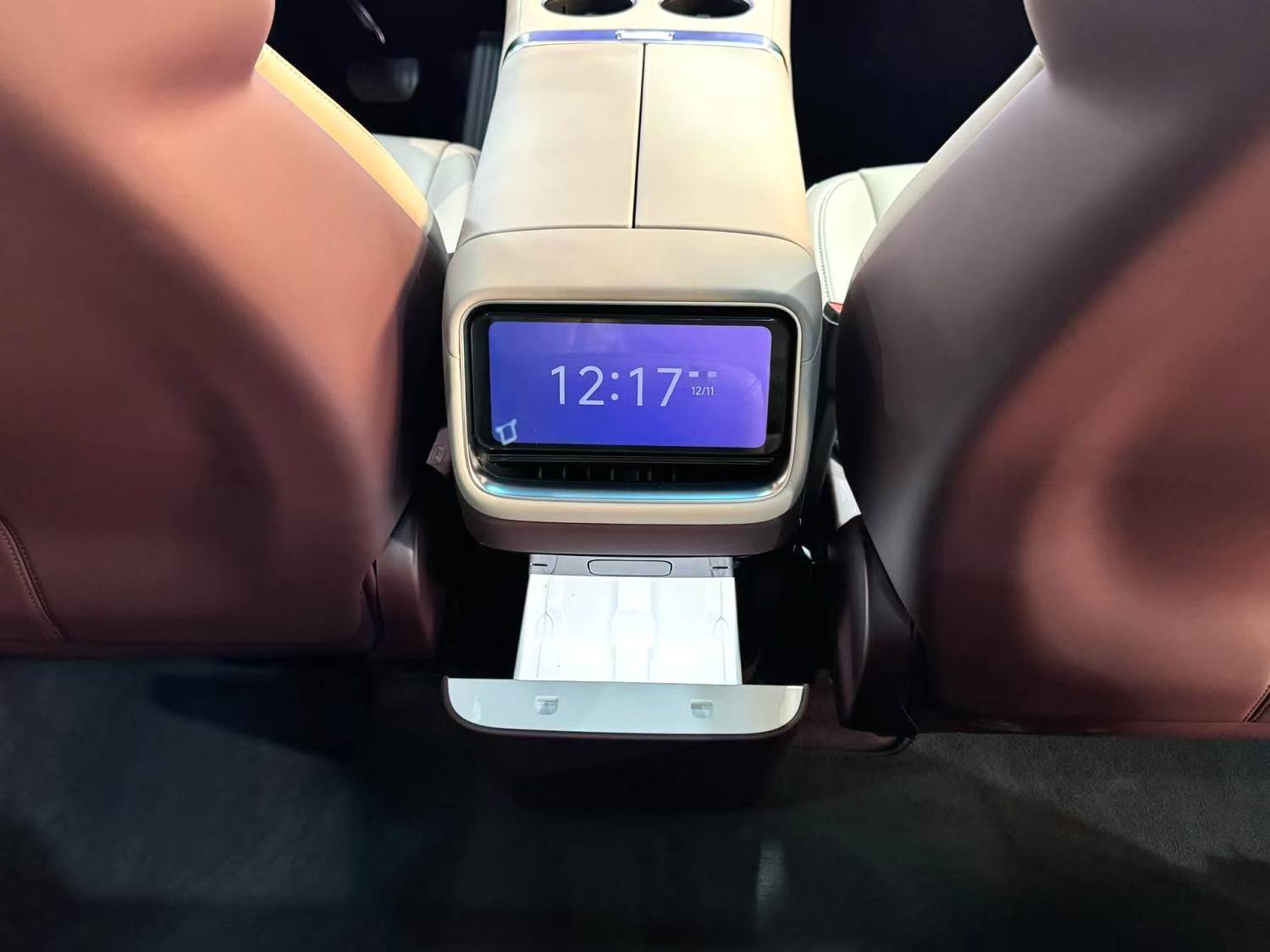 小米汽车 小米YU7 2025 汽车图片 #2