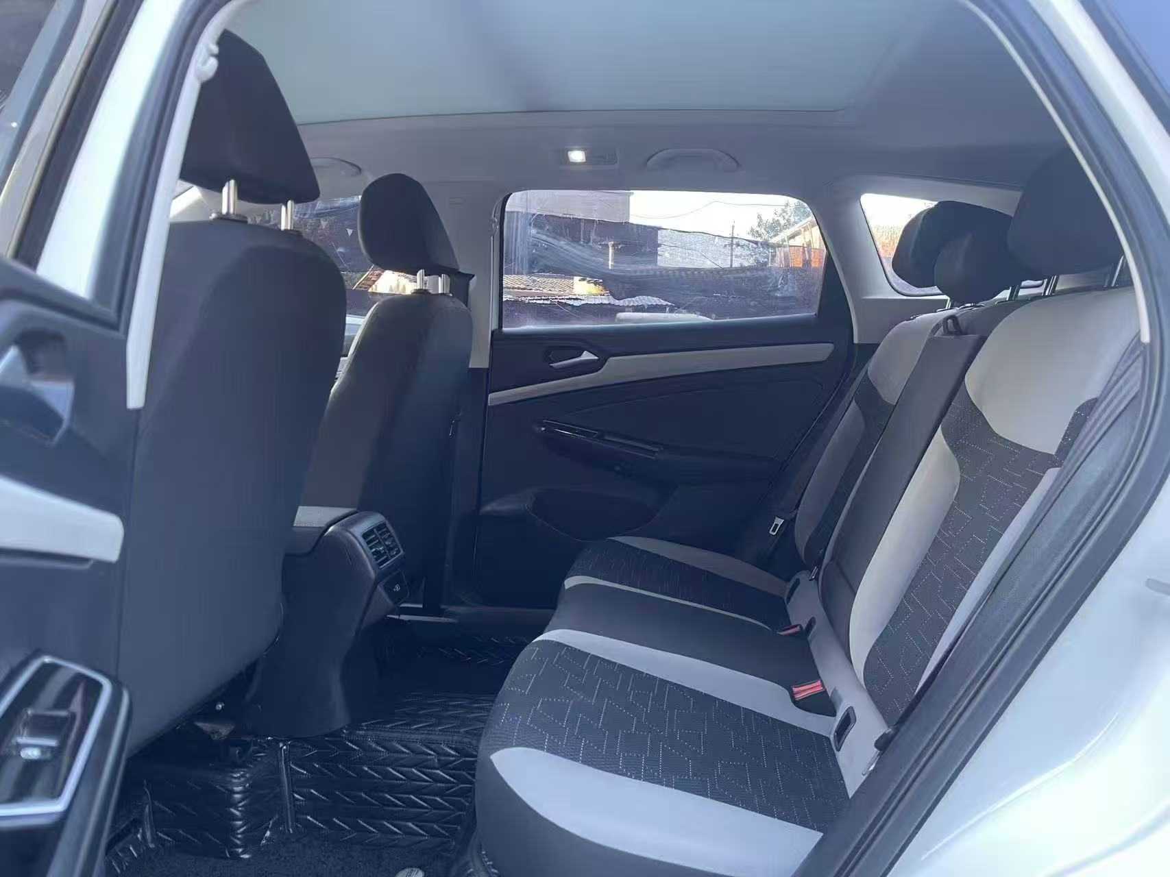 Volkswagen Jetta 2023 #5 Volkswagen Jetta 2023 immagine di auto #5