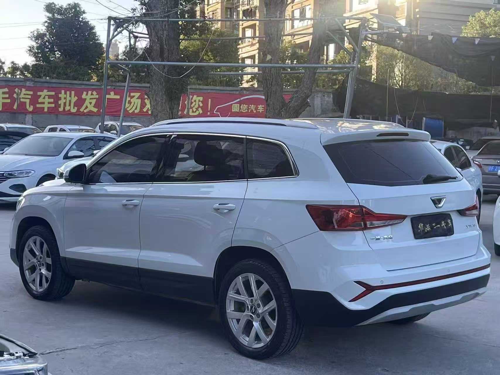 Volkswagen Jetta 2023 #4 Volkswagen Jetta 2023 immagine di auto #4