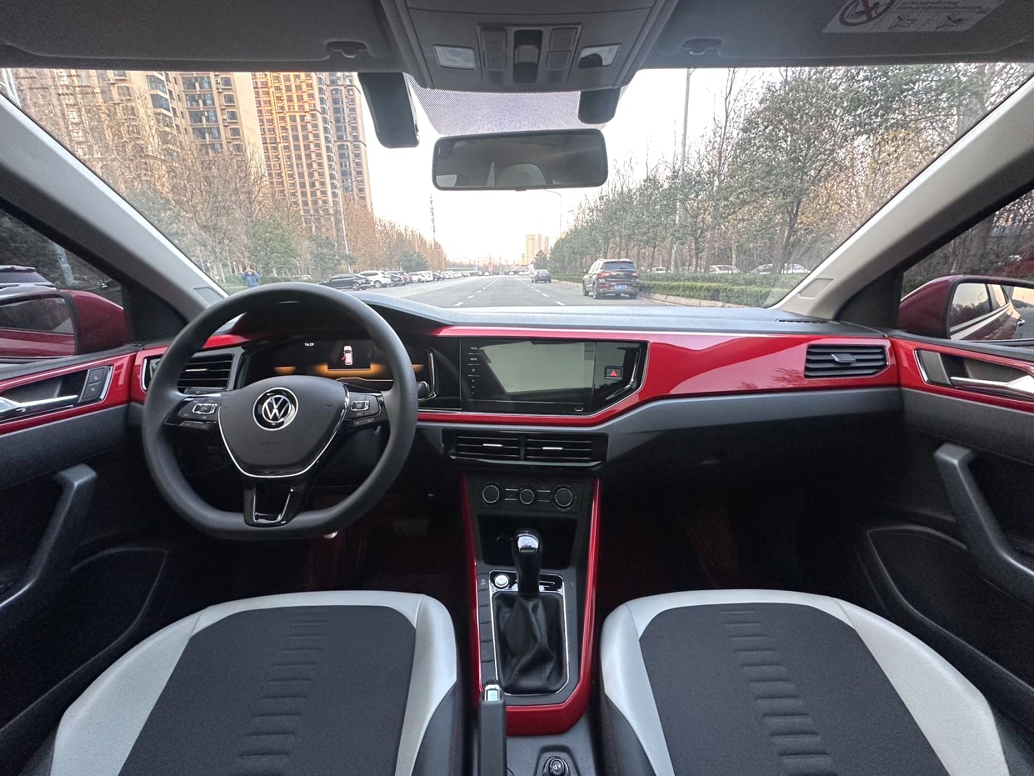 Volkswagen Polo 2024 car image #6