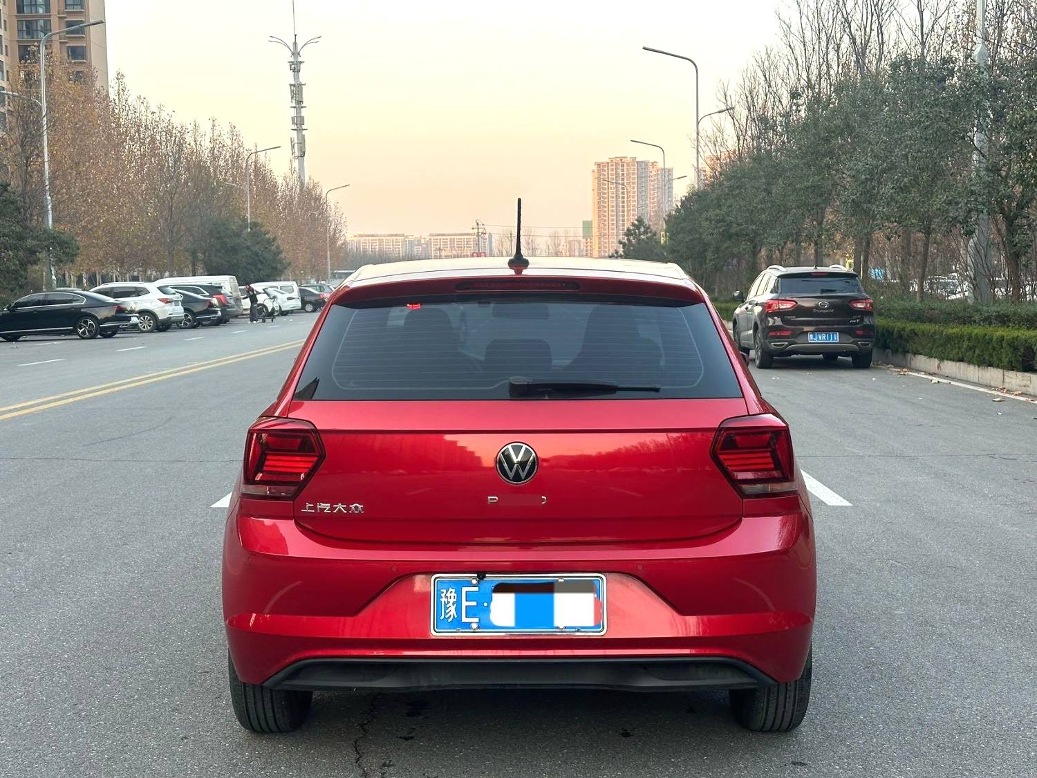 Volkswagen Polo 2024 car image #2