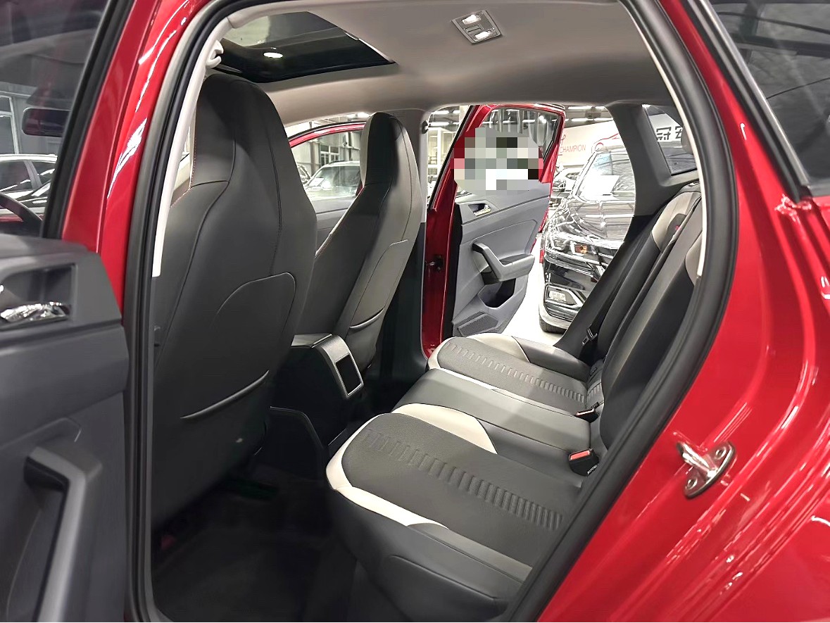 Volkswagen Polo 2023 car image #5