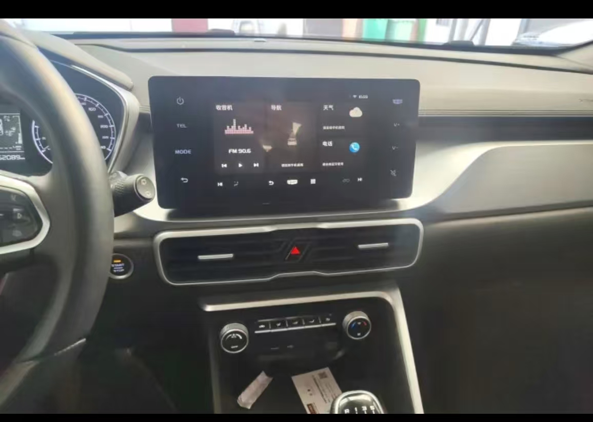 GEELY Coolray 2023 car image #11