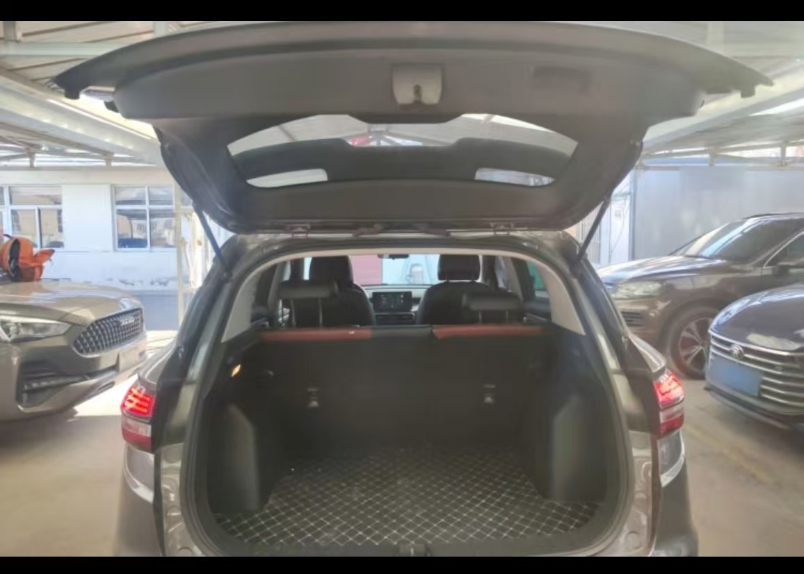 GEELY Coolray 2023 car image #6