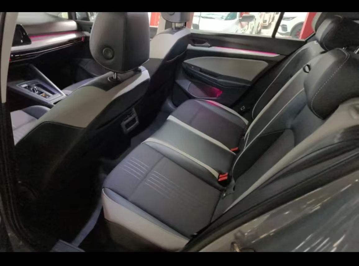 Volkswagen Golf 2023 #5 Volkswagen Golf 2023 car image #5