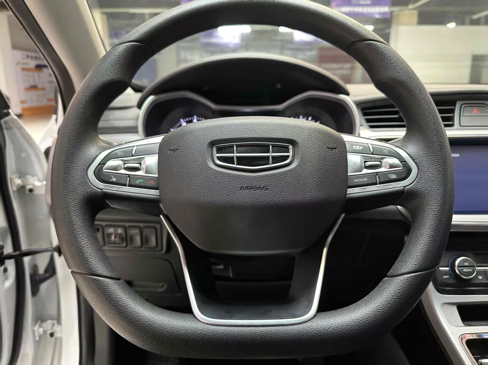 GEELY Emgrand 2021 car image #11