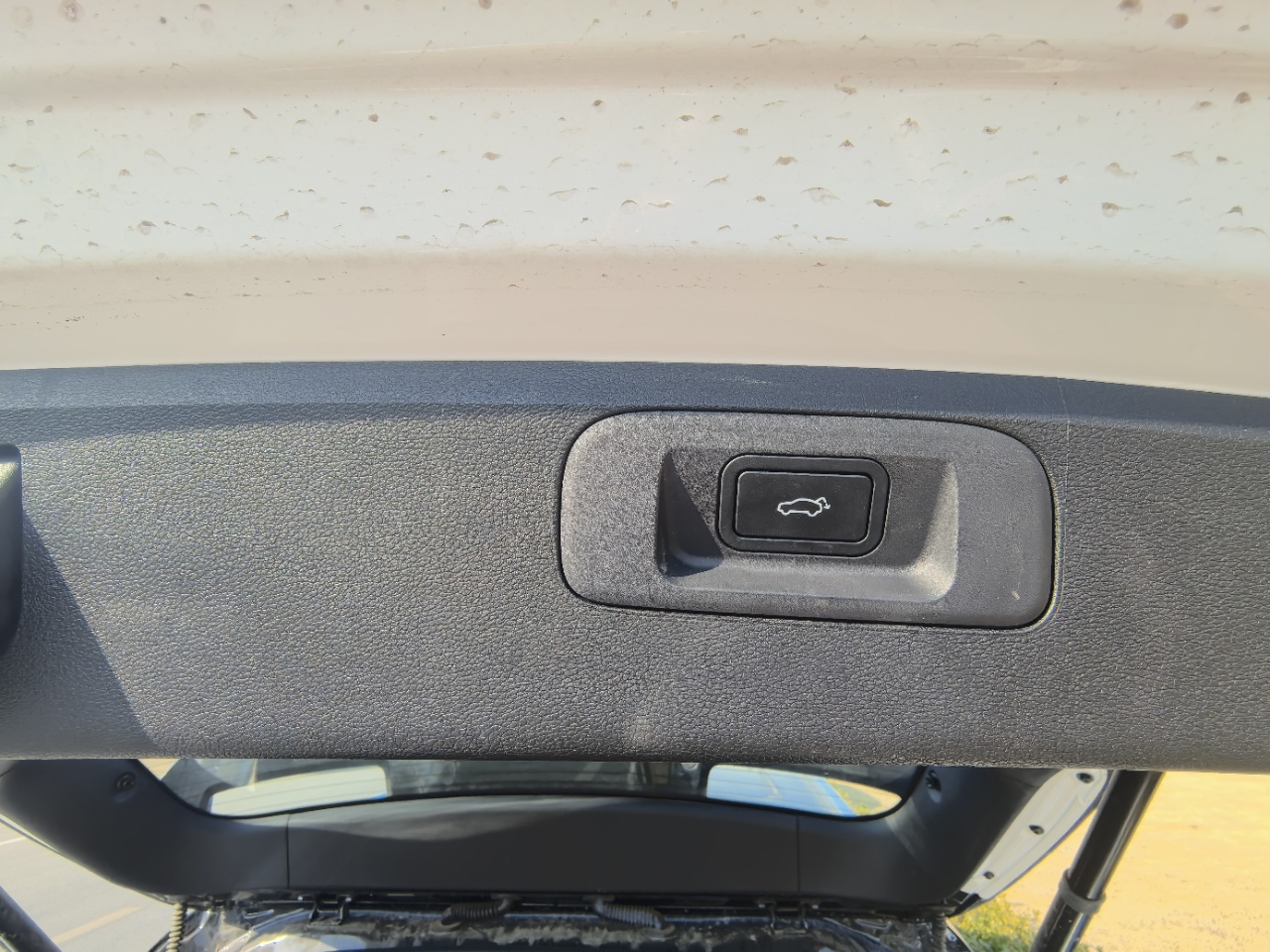 GEELY Coolray 2024 car image #10