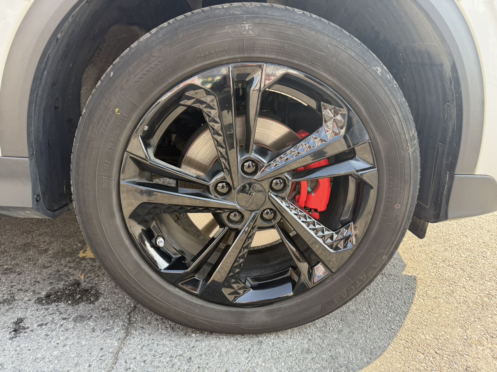 GEELY Coolray 2024 car image #12