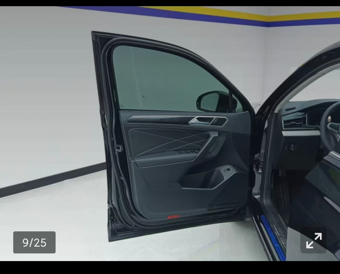 Volkswagen Tiguan L 2025 car image #3