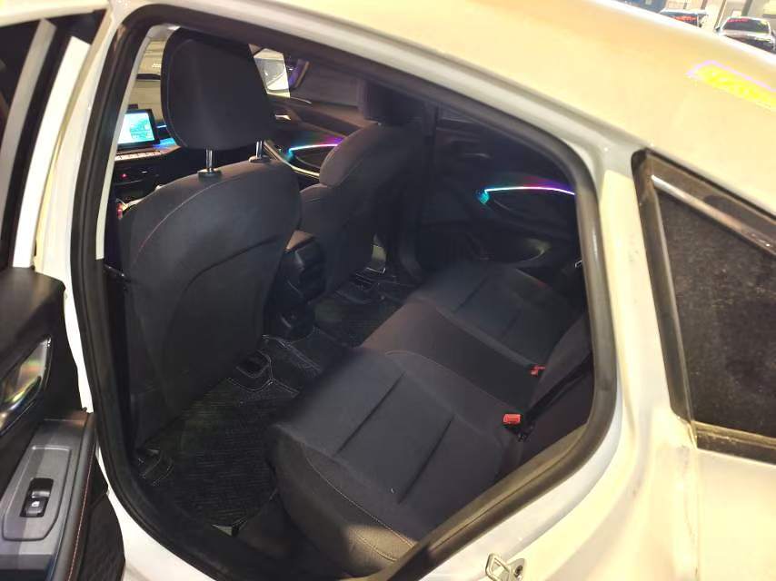 MG 5 2024 car image #2