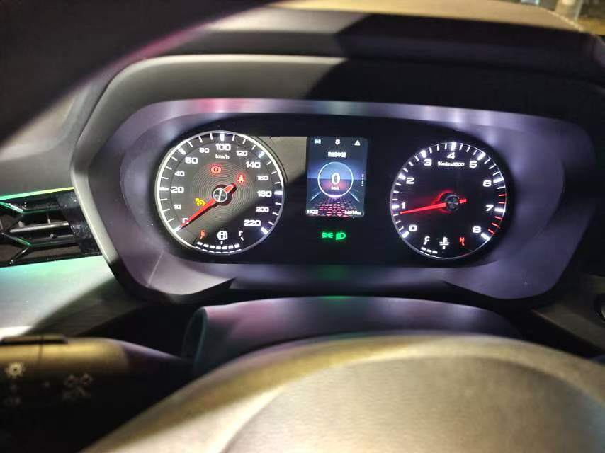 MG 5 2024 car image #9