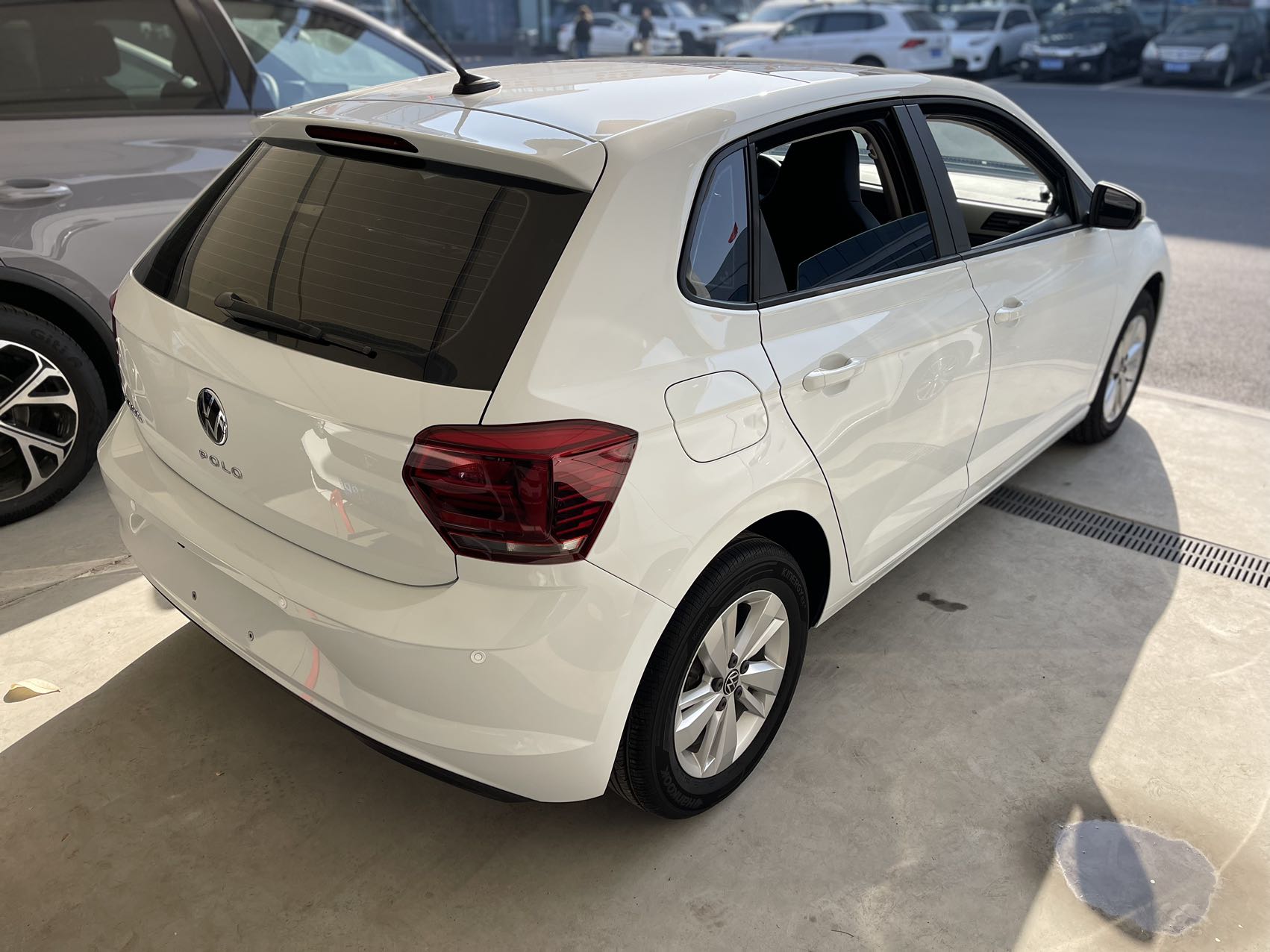 Volkswagen Polo 2023 car image #5