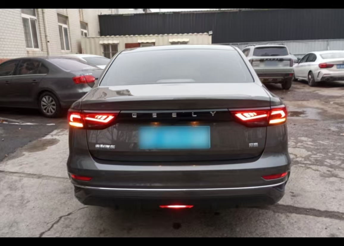 GEELY Emgrand 2023 car image #8