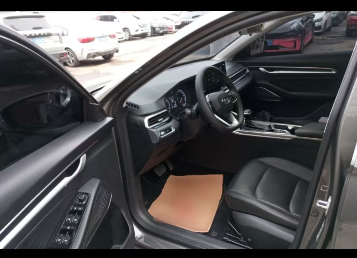 GEELY Emgrand 2023 car image #17
