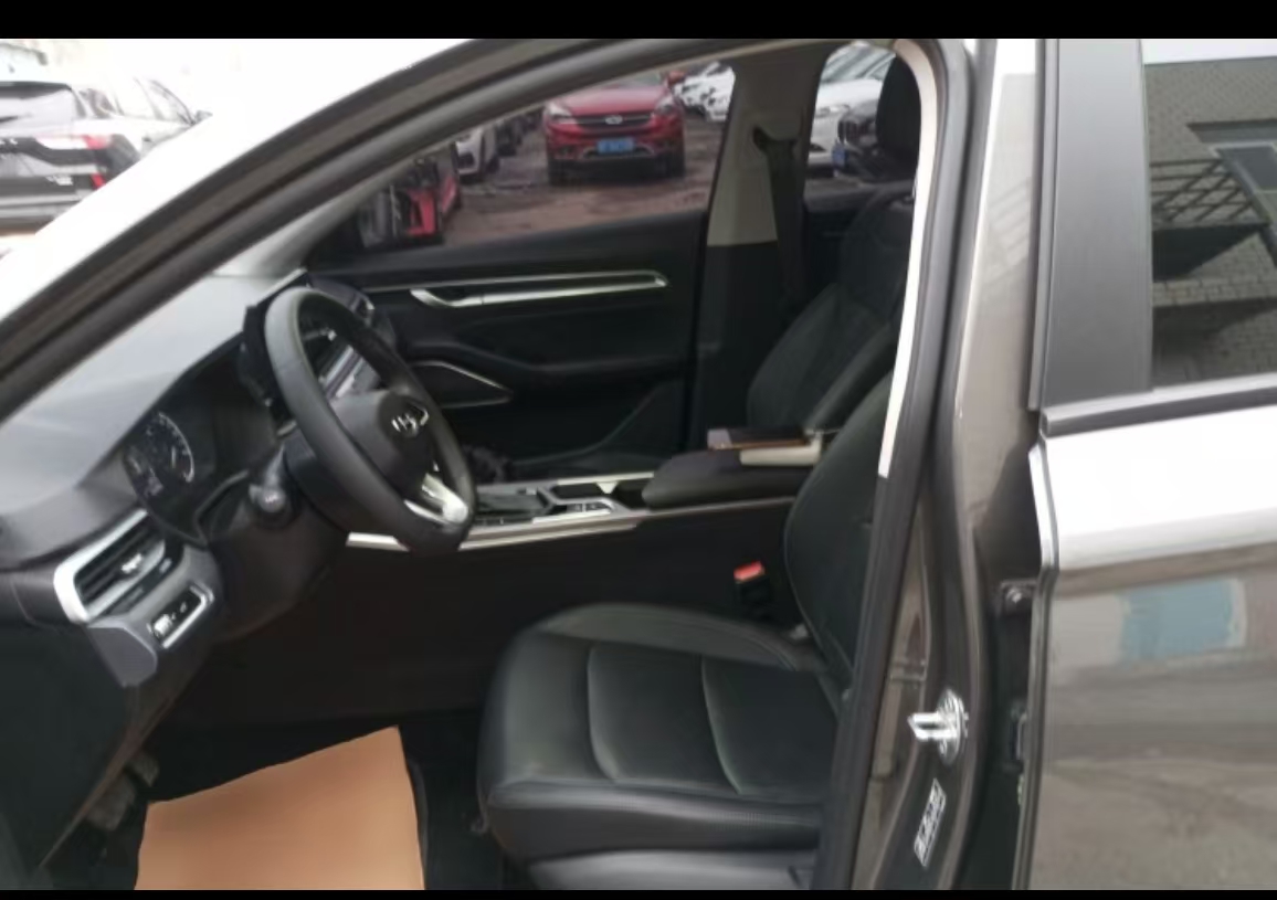 GEELY Emgrand 2023 car image #10